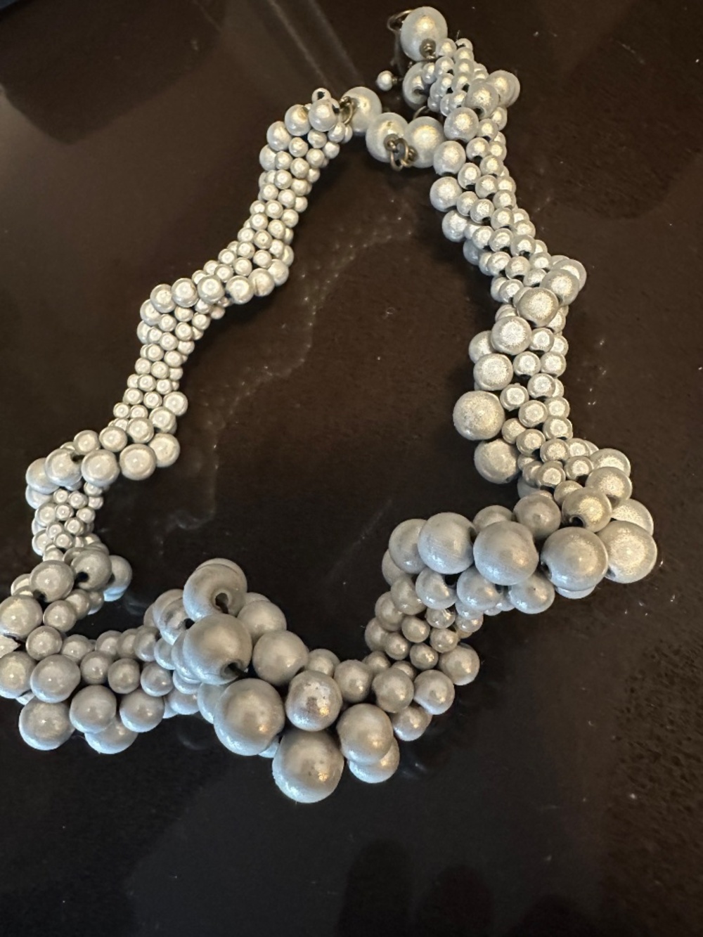 MoMA design store - stunning iridescent light-reflecting bead necklace - Picture 4 of 6